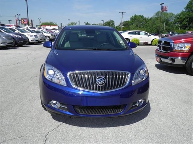 2013 Buick Verano SE Sedan