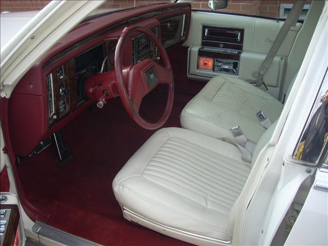 1992 Cadillac Brougham Base