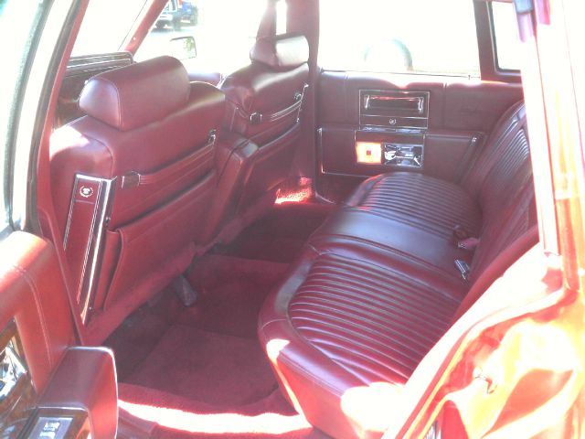 1992 Cadillac Brougham Base