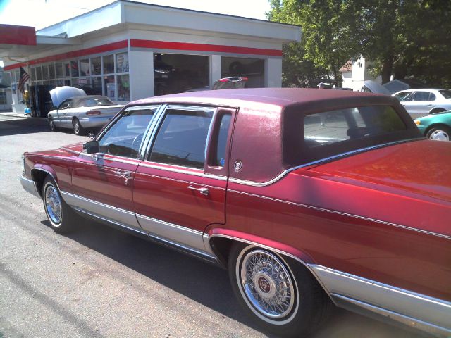 1992 Cadillac Brougham Base