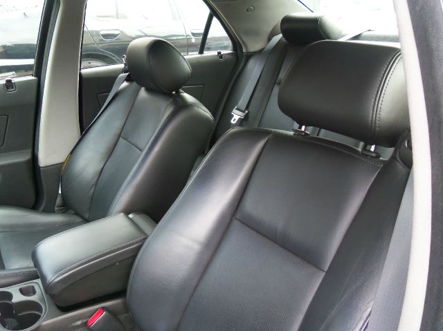 2004 Cadillac CTS Base