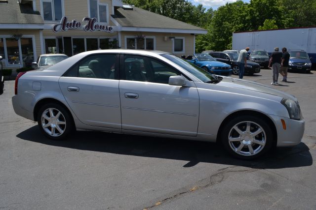 2004 Cadillac CTS Base