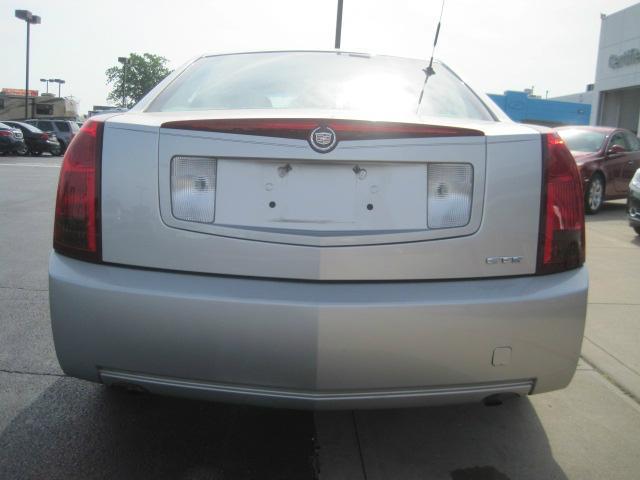 2004 Cadillac CTS SE Sedan