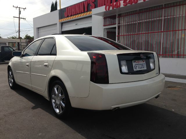 2004 Cadillac CTS Base