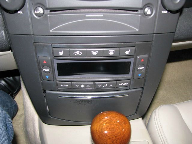 2004 Cadillac CTS Base