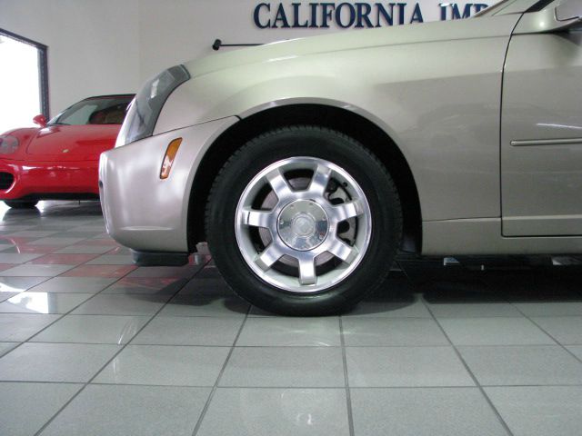 2004 Cadillac CTS Base