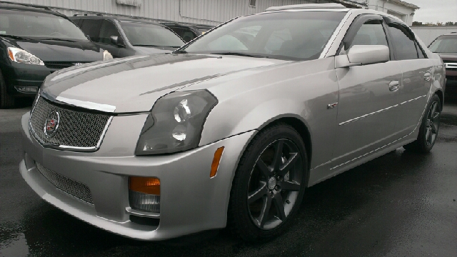 2005 Cadillac CTS CE Van