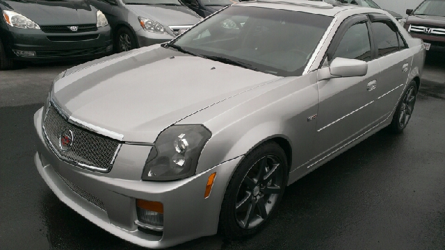 2005 Cadillac CTS CE Van