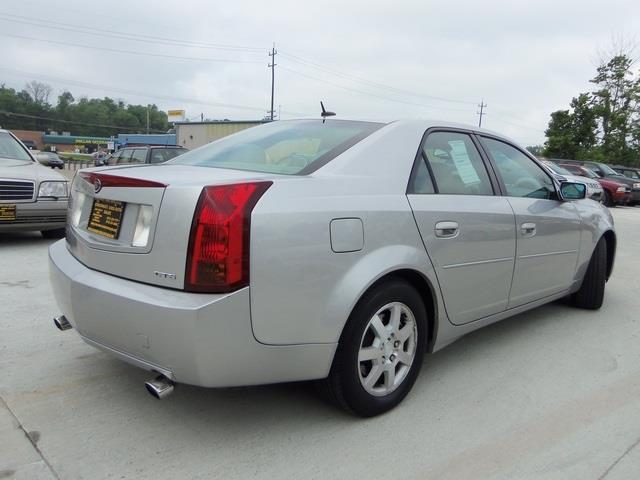 2005 Cadillac CTS Unknown