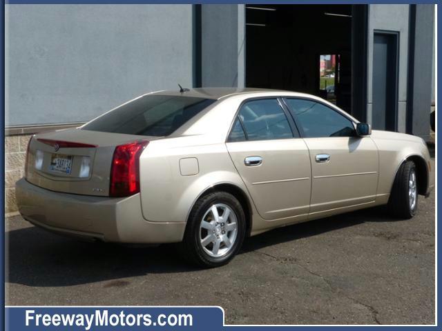 2005 Cadillac CTS Unknown