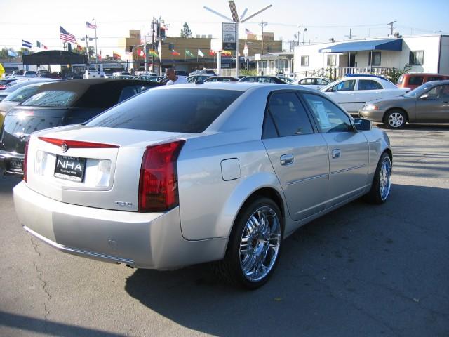 2005 Cadillac CTS Unknown