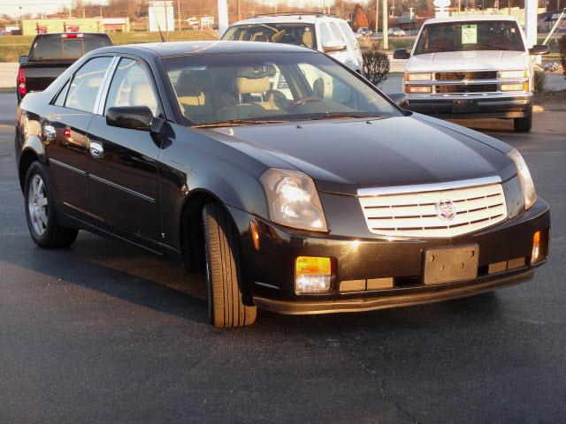 2007 Cadillac CTS REG 120.5wb 4X4 SLT