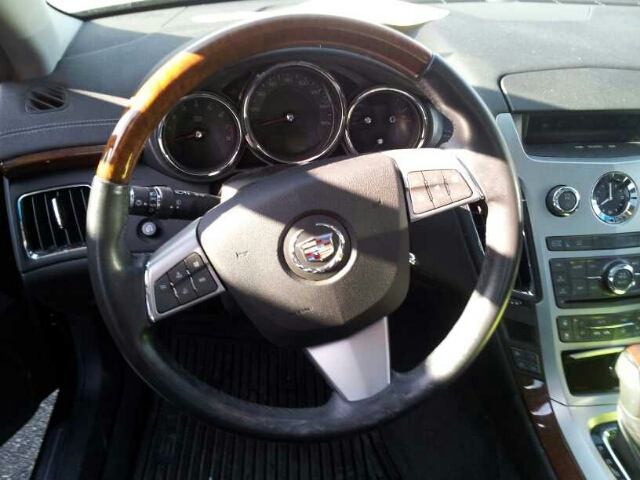 2008 Cadillac CTS REG 120.5wb 4X4 SLT