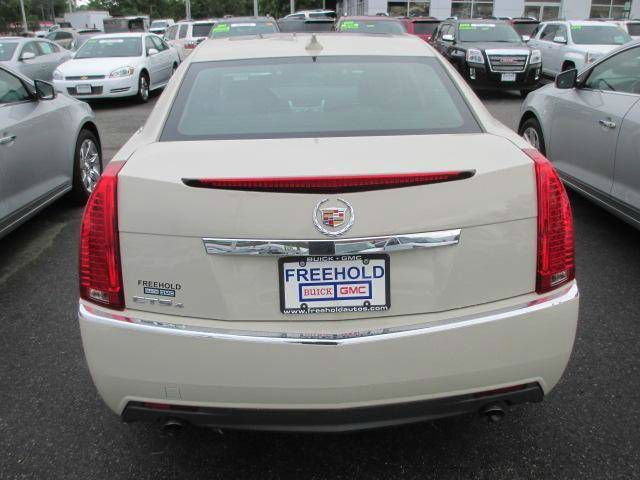 2010 Cadillac CTS 2007 Acura 3.5