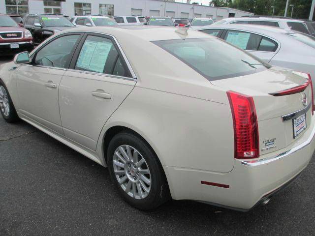 2010 Cadillac CTS 2007 Acura 3.5