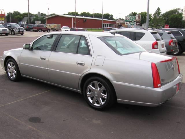 2006 Cadillac DTS Pickup