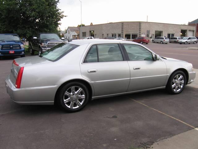 2006 Cadillac DTS Pickup