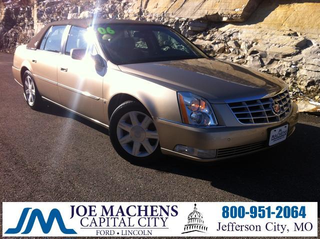 2006 Cadillac DTS Base