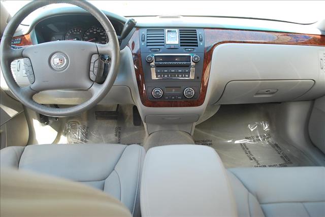 2006 Cadillac DTS Unknown