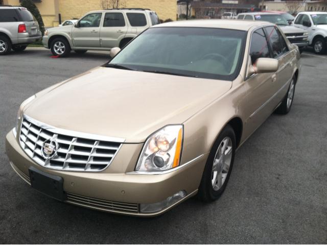 2006 Cadillac DTS XLT Pickup 4D 5 1/2 Ft