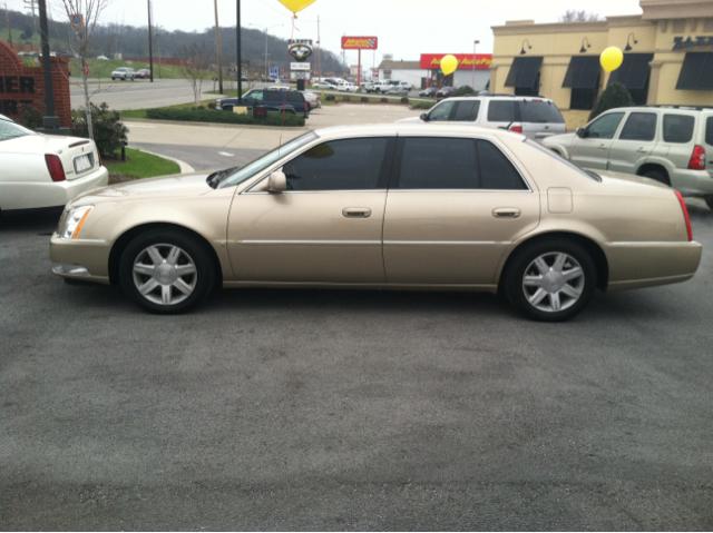 2006 Cadillac DTS XLT Pickup 4D 5 1/2 Ft