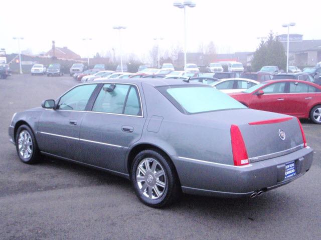 2006 Cadillac DTS Unknown