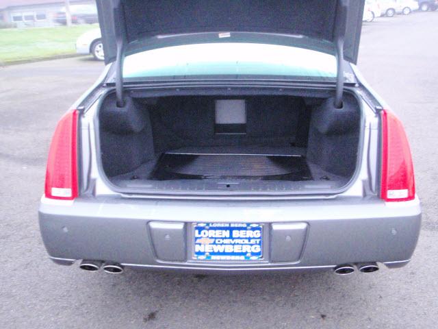 2006 Cadillac DTS Unknown