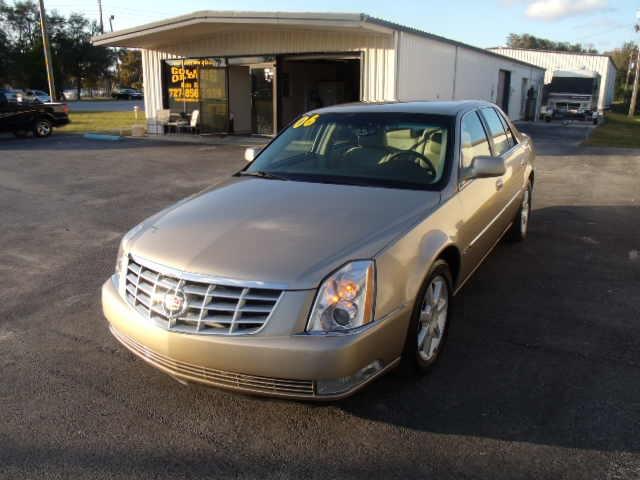 2006 Cadillac DTS Base