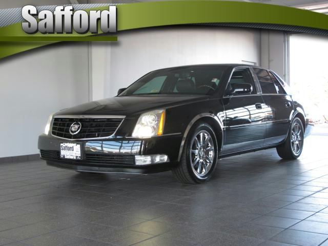 2006 Cadillac DTS XLT Pickup 4D 5 1/2 Ft