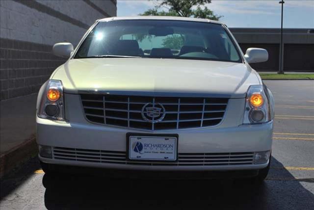 2006 Cadillac DTS Unknown