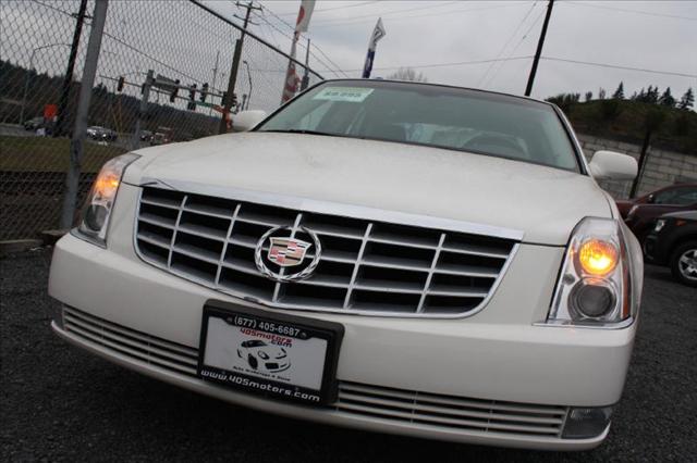 2006 Cadillac DTS XLT Pickup 4D 5 1/2 Ft