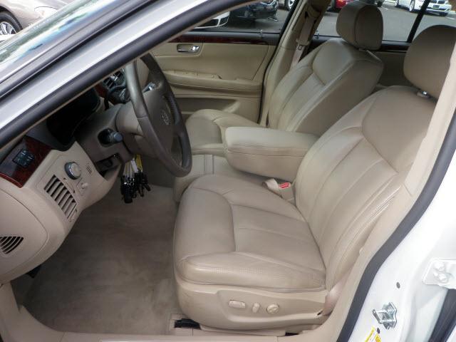 2006 Cadillac DTS 4dr Sdn I4 SE-R