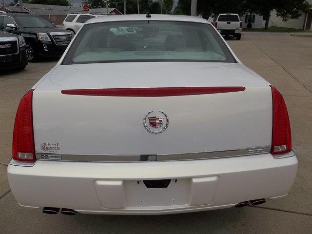 2006 Cadillac DTS Unknown