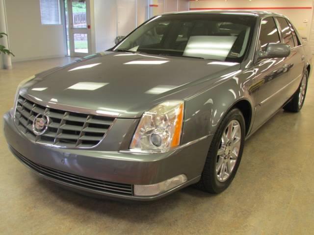 2006 Cadillac DTS 2.7T Sedan 4D