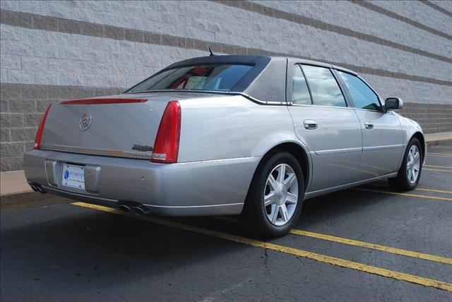 2006 Cadillac DTS Unknown