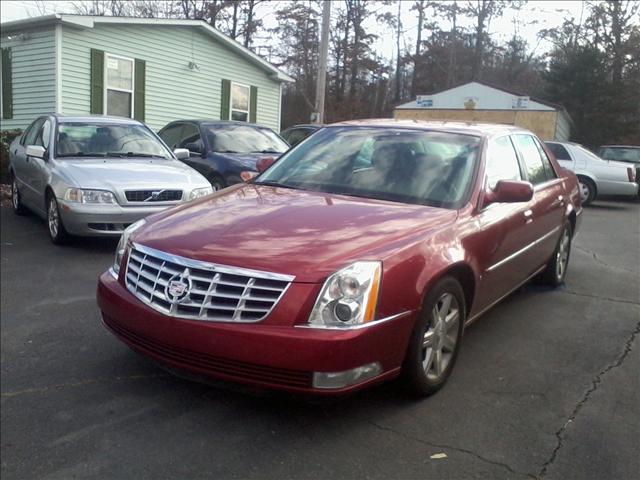 2006 Cadillac DTS Base