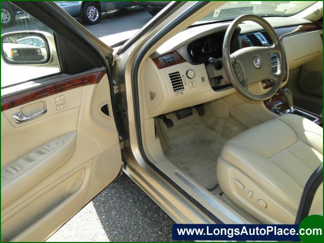 2006 Cadillac DTS Lariat DVD