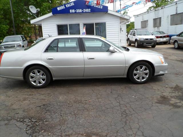 2006 Cadillac DTS 2.7T Sedan 4D