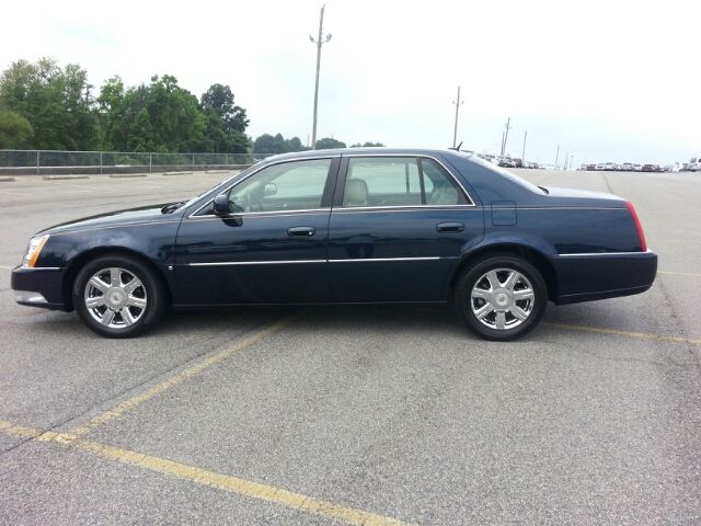 2007 Cadillac DTS Base