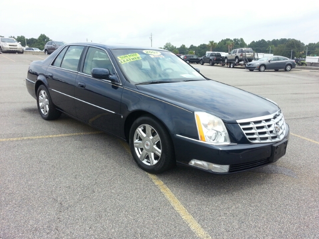 2007 Cadillac DTS Base