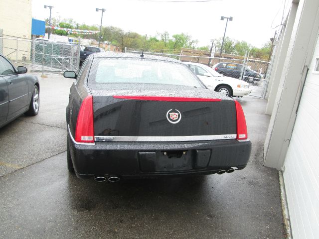 2007 Cadillac DTS Unknown