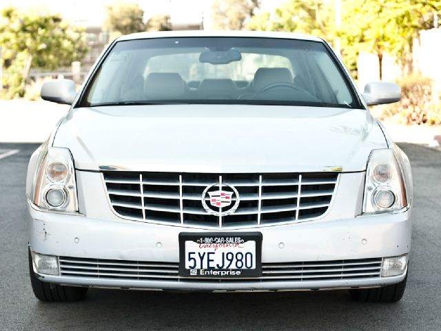 2007 Cadillac DTS 4dr Sdn I4 CVT Ltd Avail