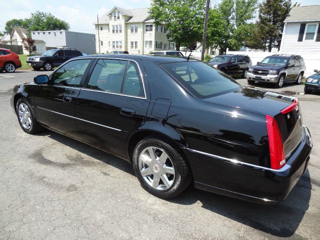 2007 Cadillac DTS 4dr Sdn I4 CVT Ltd Avail