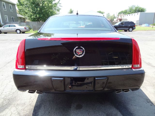 2007 Cadillac DTS 4dr Sdn I4 CVT Ltd Avail