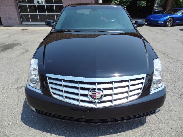 2007 Cadillac DTS 4dr Sdn I4 CVT Ltd Avail