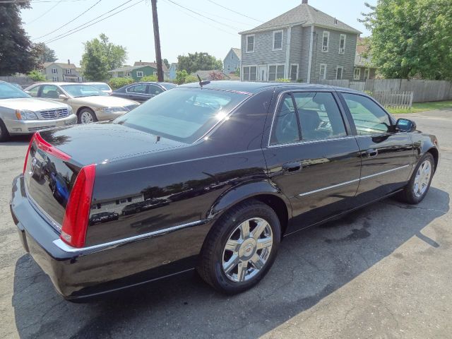 2007 Cadillac DTS 4dr Sdn I4 CVT Ltd Avail