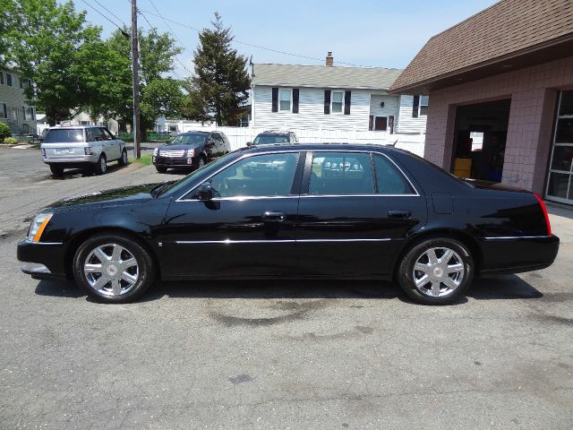 2007 Cadillac DTS 4dr Sdn I4 CVT Ltd Avail