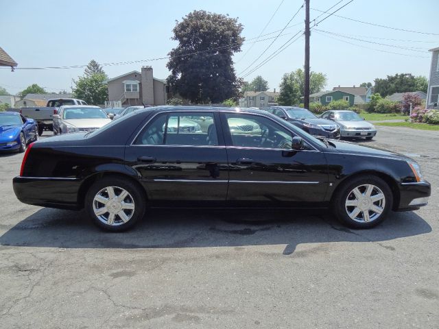 2007 Cadillac DTS 4dr Sdn I4 CVT Ltd Avail