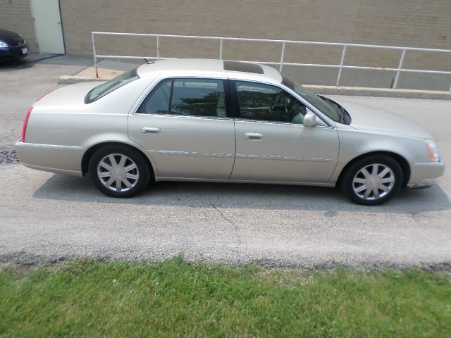 2007 Cadillac DTS 4dr Sdn I4 CVT Ltd Avail