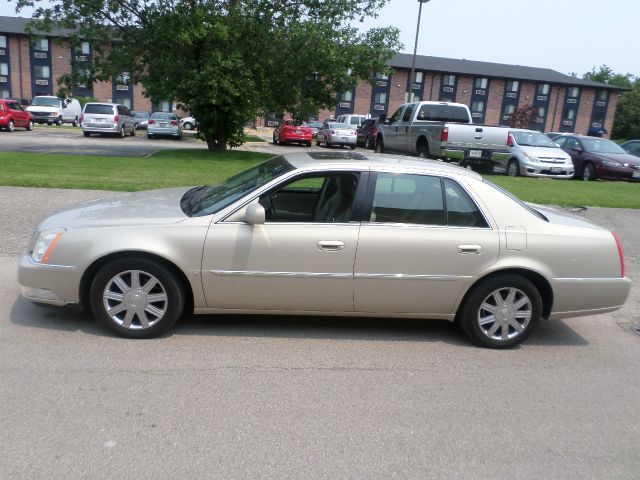 2007 Cadillac DTS 4dr Sdn I4 CVT Ltd Avail